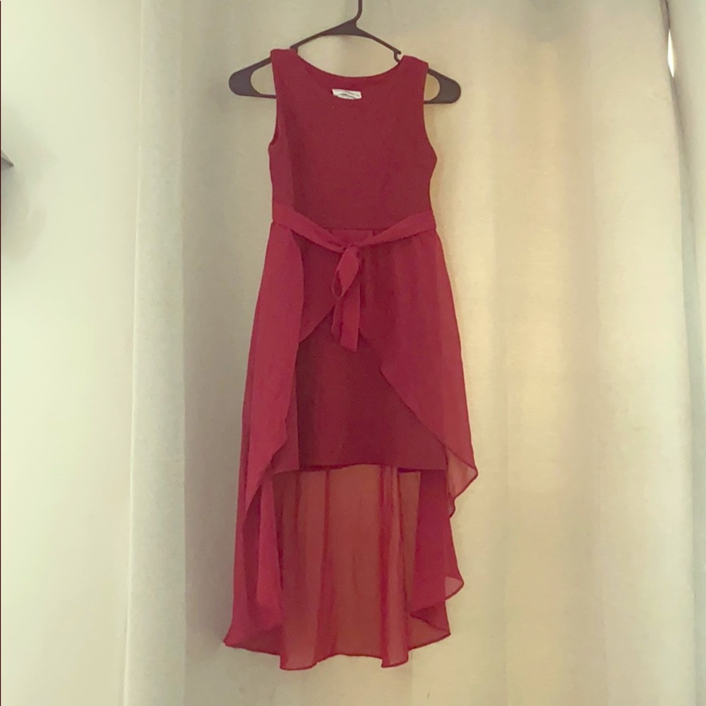 Maroon girl’s formal dress size 12